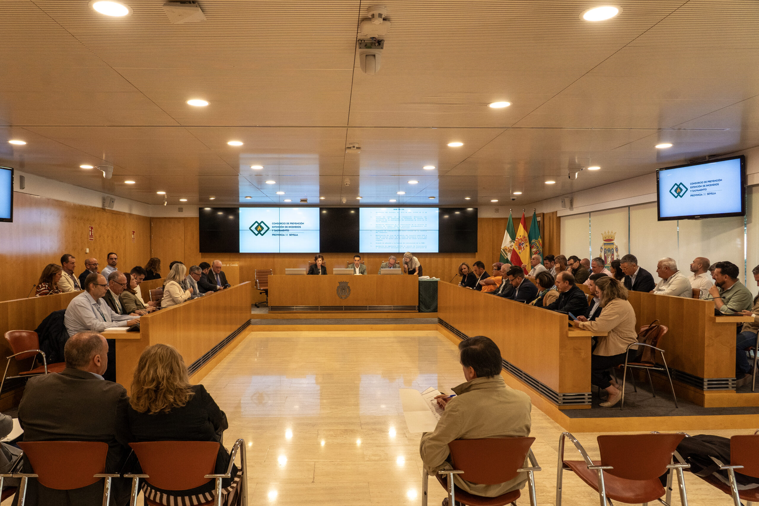 El Consorcio de Bomberos impulsa nuevas mejoras en el sistema provincial, con inversiones en siete parques y cambios organizativos